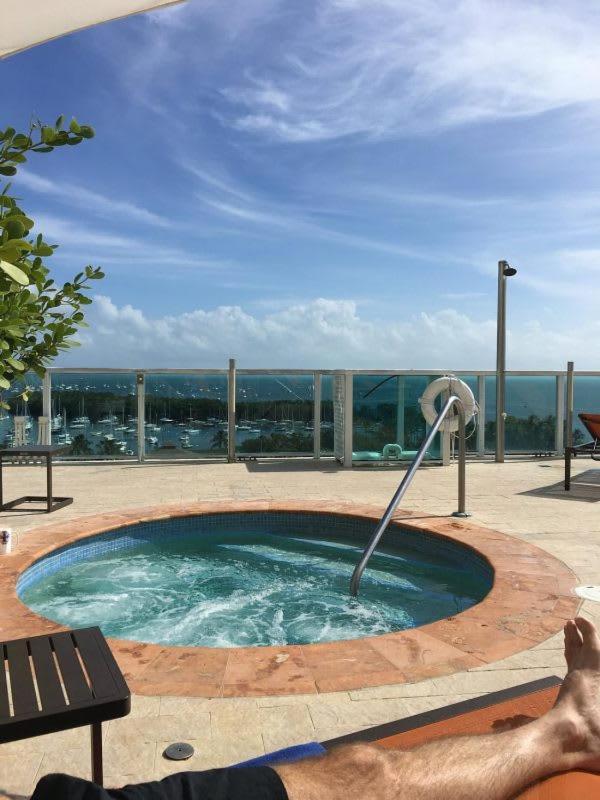 Mvr - Live Like Royalty Above Biscayne Bay Miami